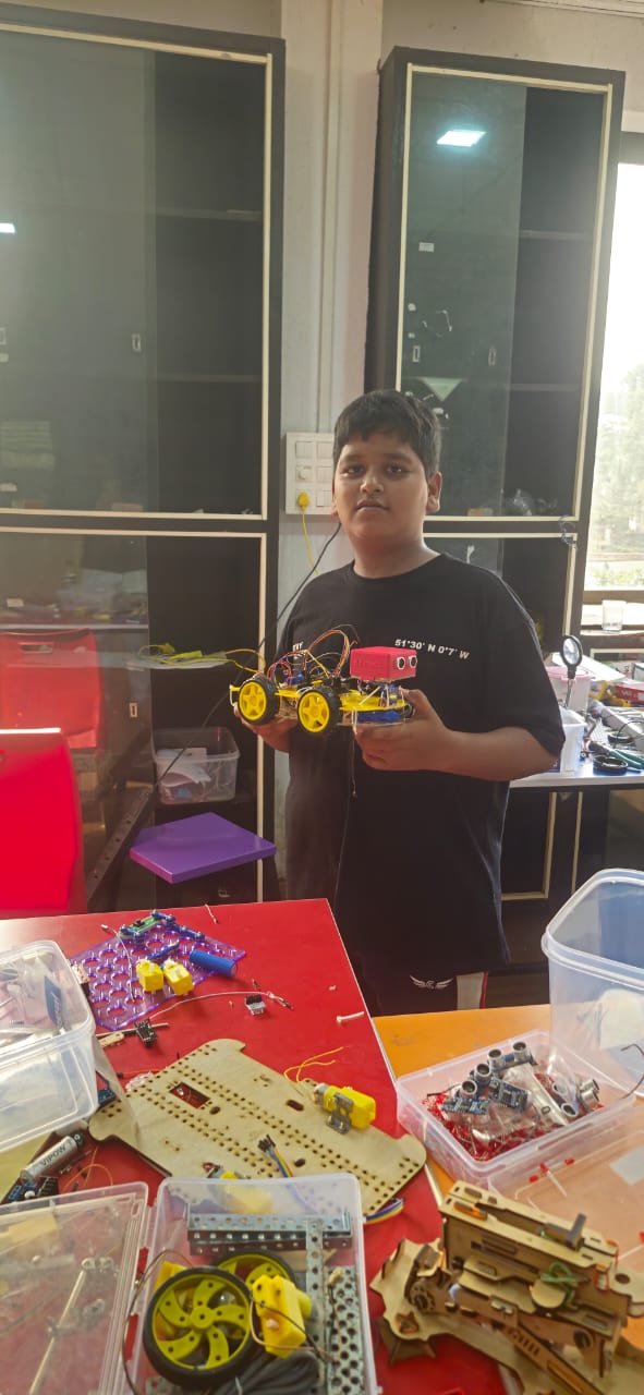 Obstacle avoidance robot car project